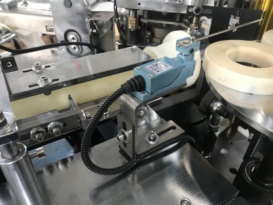 注 パーソナライズされたサービス 65-85 pcs/min 中速紙カップ製造機 自動形作機