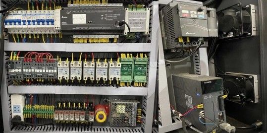 紙を折りたたむ機械 ボウルを作る 完全に自動 20-50oz 60-70pcs/Min 紙スープボウル形成機械