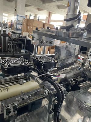 1900kg 高速自動超音波紙コーヒーカップ製造機械 高容量カップ生産のための生産ライン