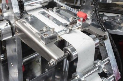 完全に自動 高速のダブルPEコーティング クラフト紙 サラダスープヌードル ボウル形成機械