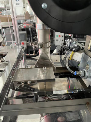 二重壁紙茶杯生産機械 4kw 100-110 Pcs/Min 高速紙カップ製造とガス源 0.5-0.8MPa