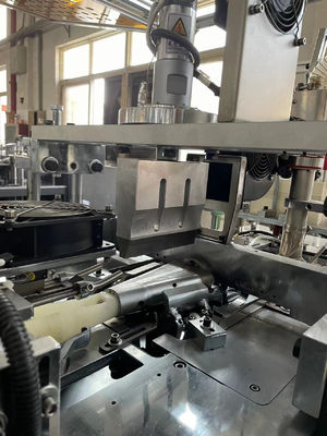 完全自動 双面壁紙カップ製造機械 速度生産と効率性 速度 120-150pcs/min 15KW