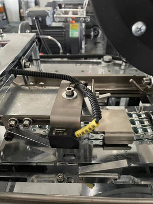 小型使い捨て紙カップ製造機 9kw 90-100pcs/Min 処理タイプ 折り紙 外部サイズ 2740*1280*2100mm